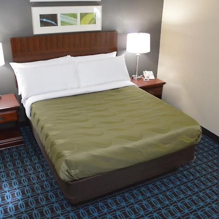 Quality Inn & Suites Dublin Exterior foto