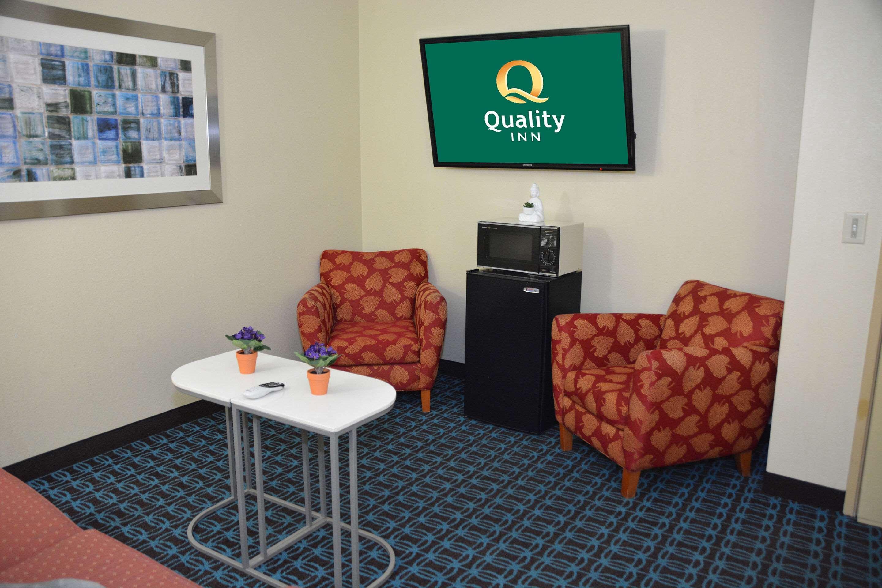 Quality Inn & Suites Dublin Exterior foto